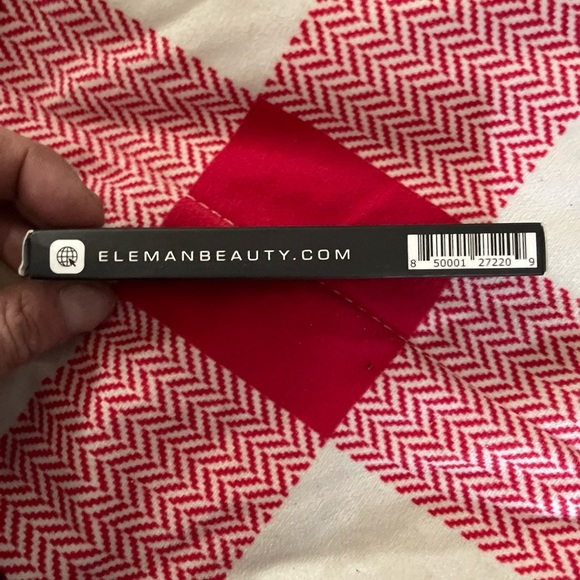 ELEMAN BEAUTY‎ Liquid Eye Liner Color in Black 0.5 ml/0.016 fl oz NEW Boxed - Picture 4 of 4